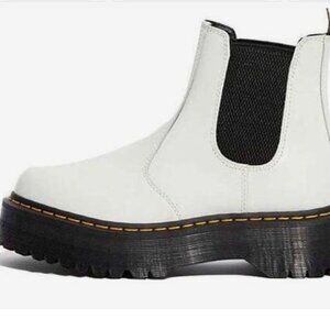 Dr. Martens womens 2976 Virginia